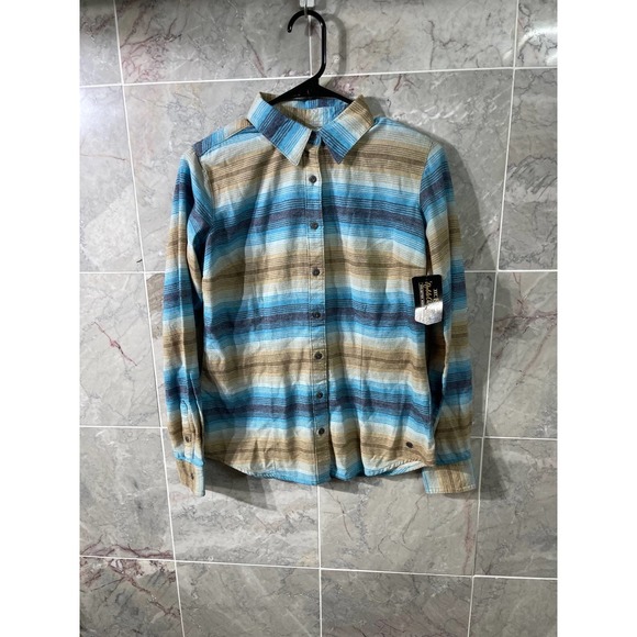 Tops - Noble Outfitters button shirt size S- NWT
